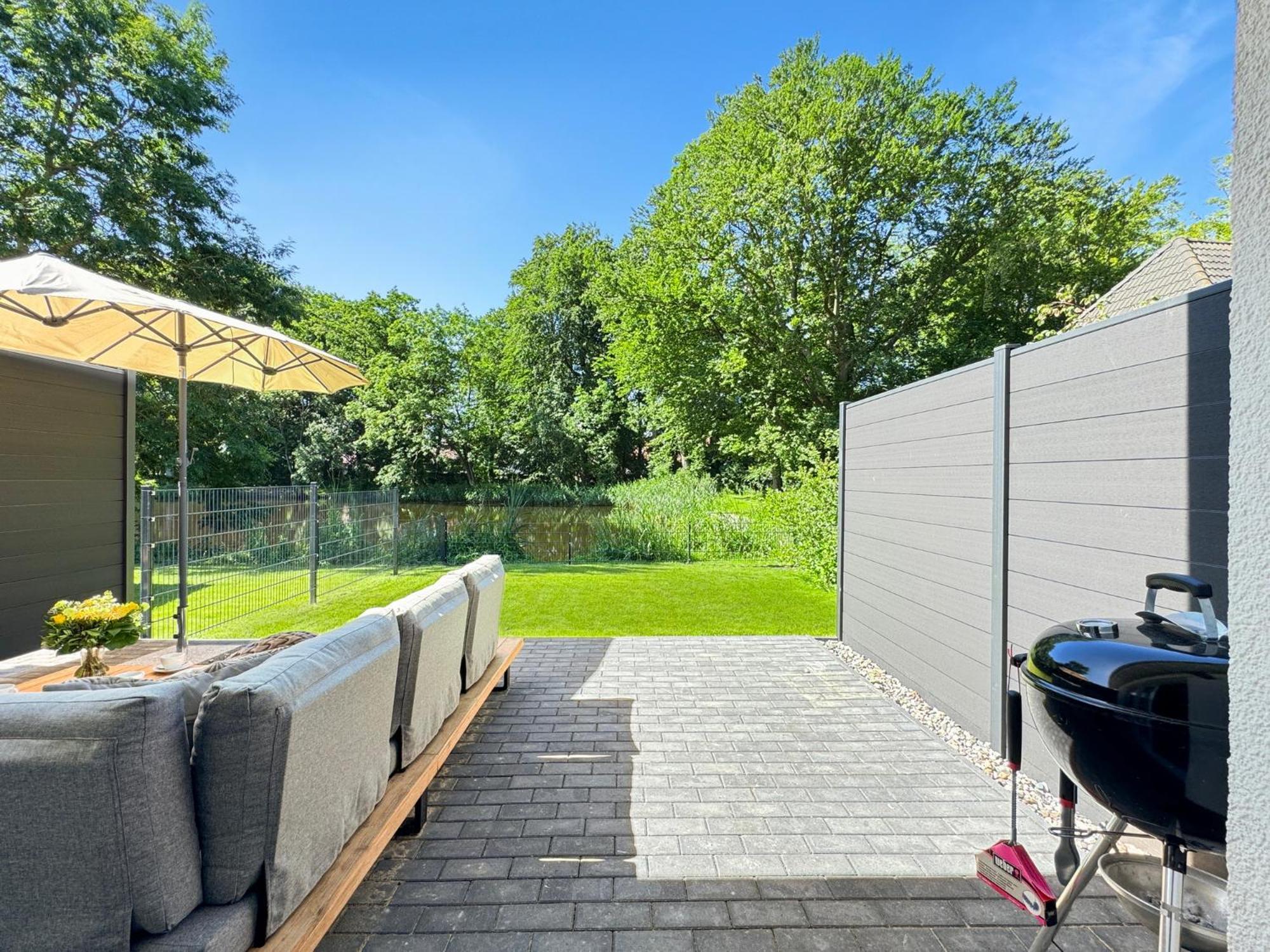 Cblue: Seeblick, Kamin, Wallbox, Natur Bentwisch Luaran gambar
